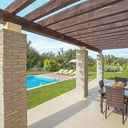 Maca Villa